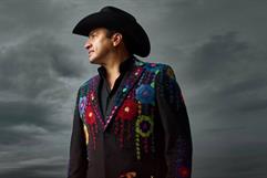 Julión Álvarez es nominado a los American Music Awards en Colombia