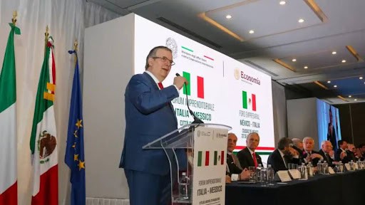 Declaraci&oacute;n de impuestos indocumentados: Marcelo Ebrard y su familia