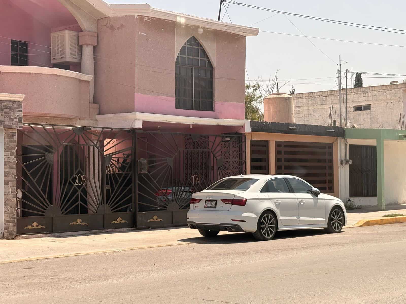 Invasi&oacute;n de banquetas en Frontera: autoridades toman medidas