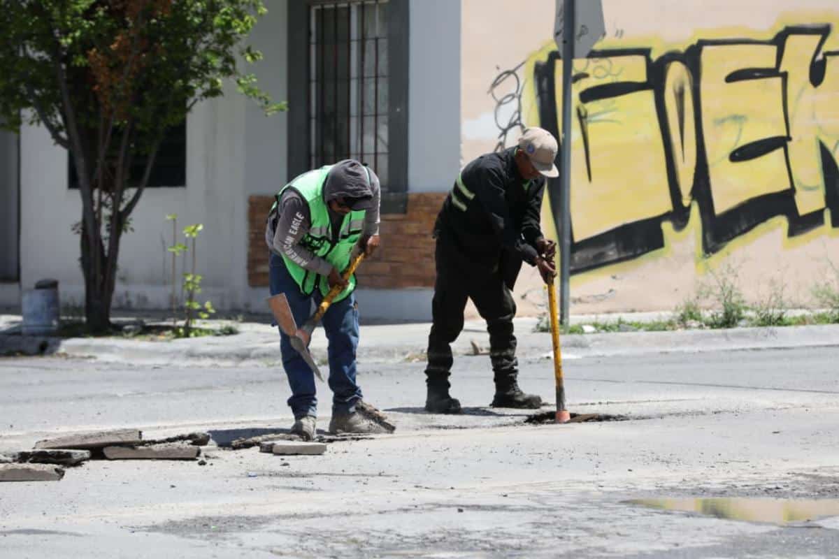 Rehabilitaci&oacute;n de pavimento en Saltillo liderada por Javier D&iacute;az Gonz&aacute;lez