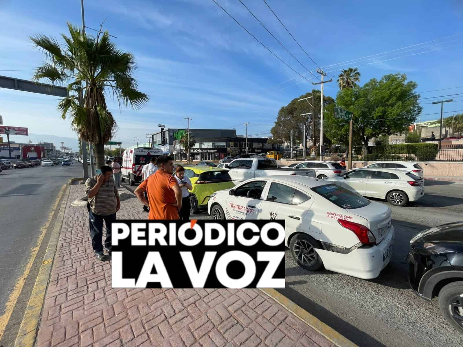 Causa carambola con &acute;auto de juguete&acute;