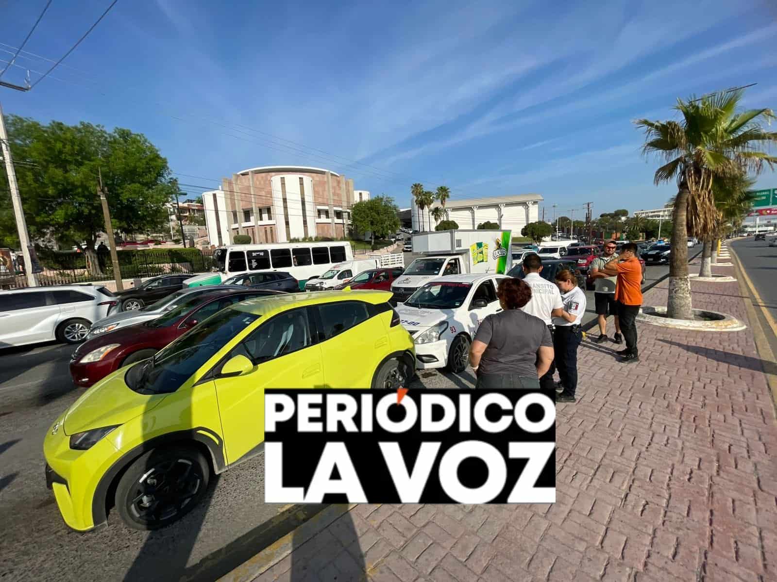 Causa carambola con &acute;auto de juguete&acute;