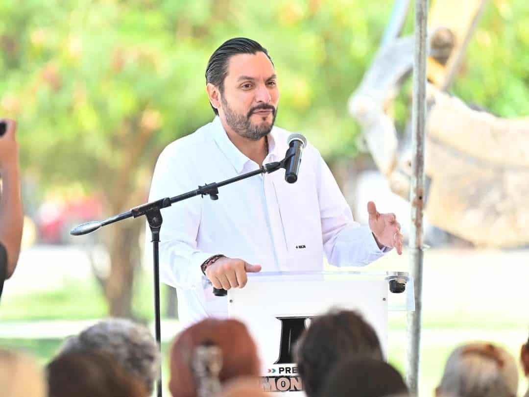 Carlos Villarreal inicia rehabilitaci&oacute;n de plaza en Praderas: 1.4 millones de pesos