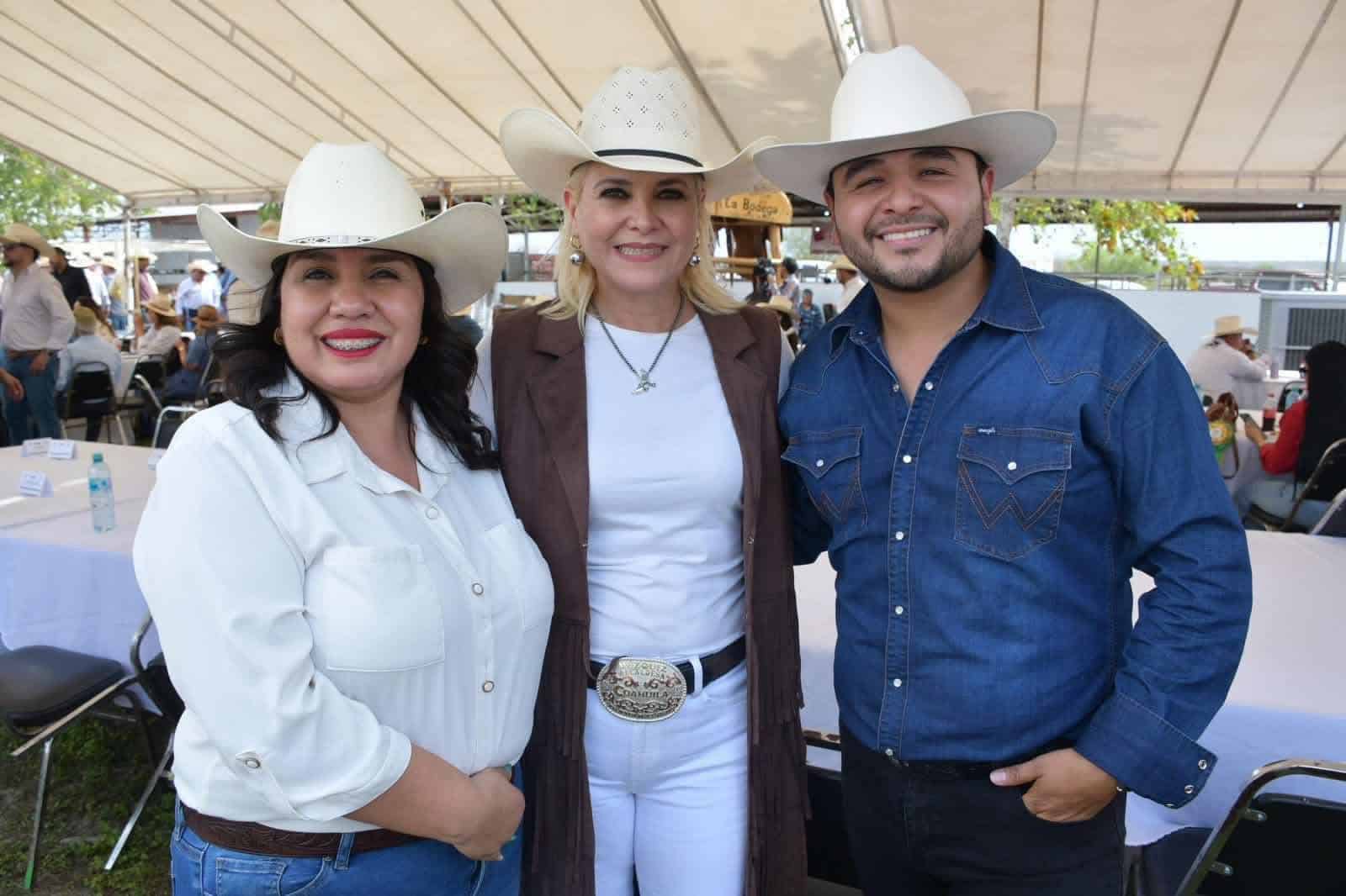 Se realiza premiaci&oacute;n del Novillo Gordo en la Expoasis Ganadera M&uacute;zquiz 2026