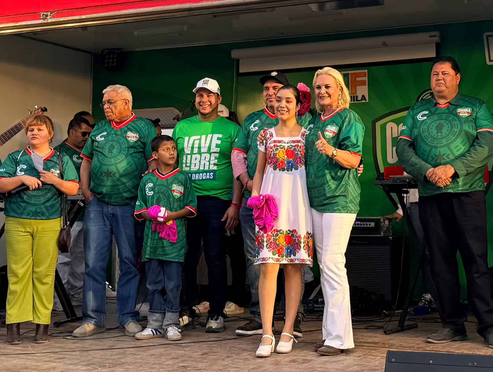 Caravana Mundialista  llena de alegr&iacute;a a M&uacute;zquiz