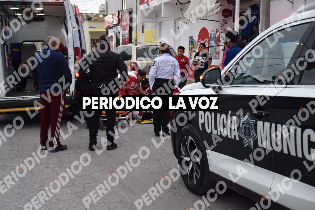 Joven motociclista lesionado tras accidente en Monclova