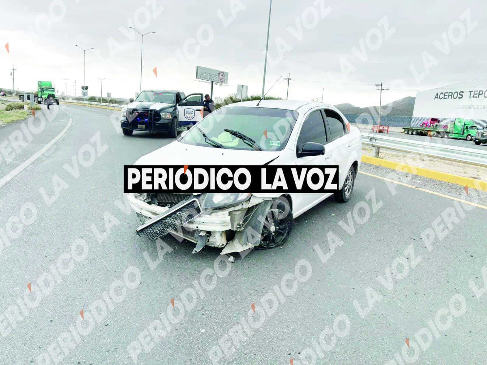 Monclova: conductor pierde control y causa accidente
