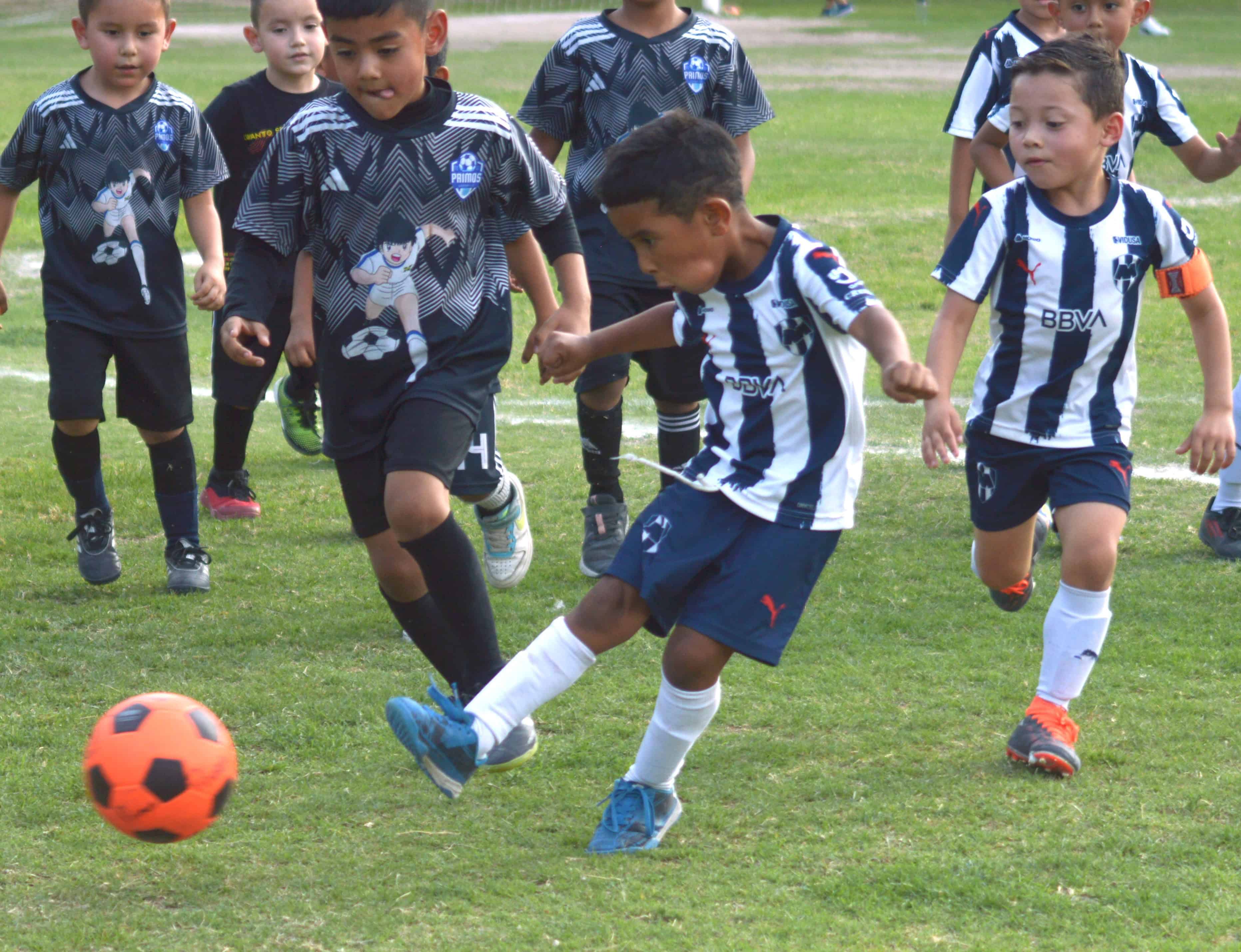 Rayados 18 golea 7-0 a Primos en Cascar&oacute;n