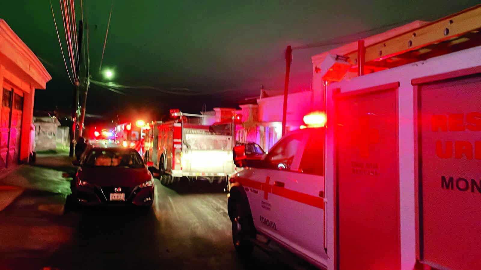 Jasiel Garza sufre ca&iacute;da en Monclova y es atendido por param&eacute;dicos