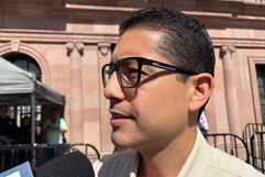 Dan mantenimiento a escuelas rurales