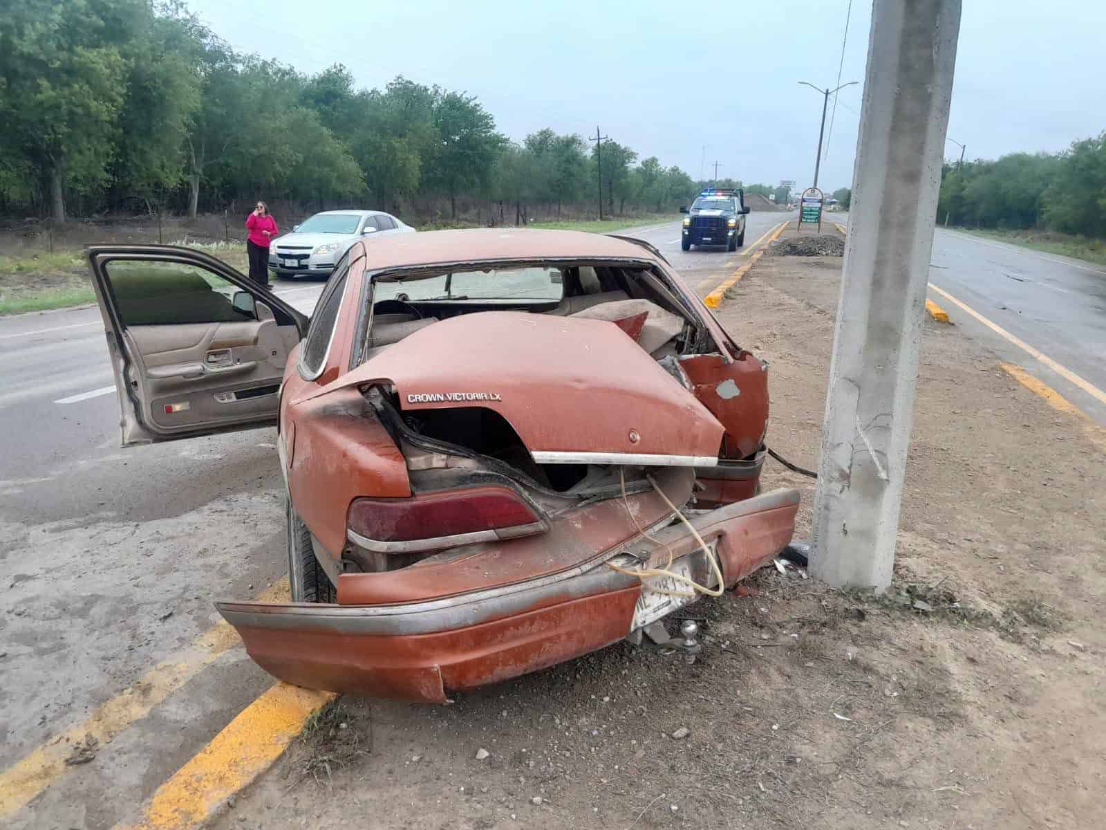 Fuerte choque en bulevar Poniente deja un lesionado y da&ntilde;os en Allende