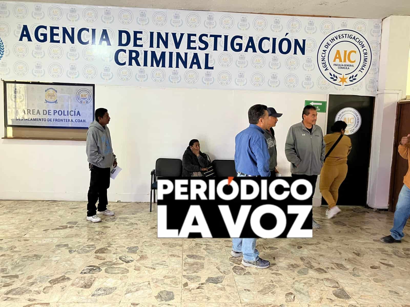 Enga&ntilde;a a comerciantes y desaparece con mobiliario