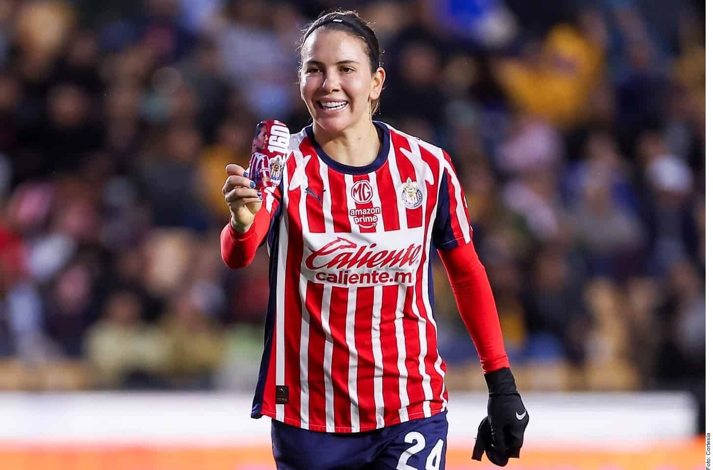 Alicia Cervantes busca superar a Omar Bravo en Chivas