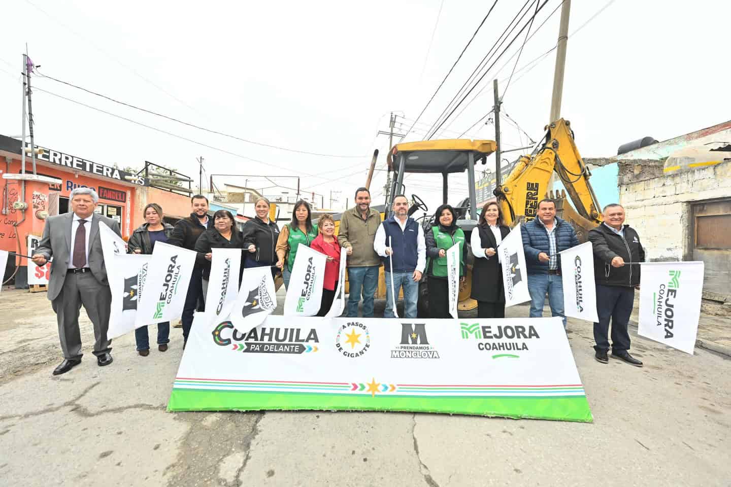 Inicia Carlos Villarreal reposici&oacute;n de red de agua en Monclova