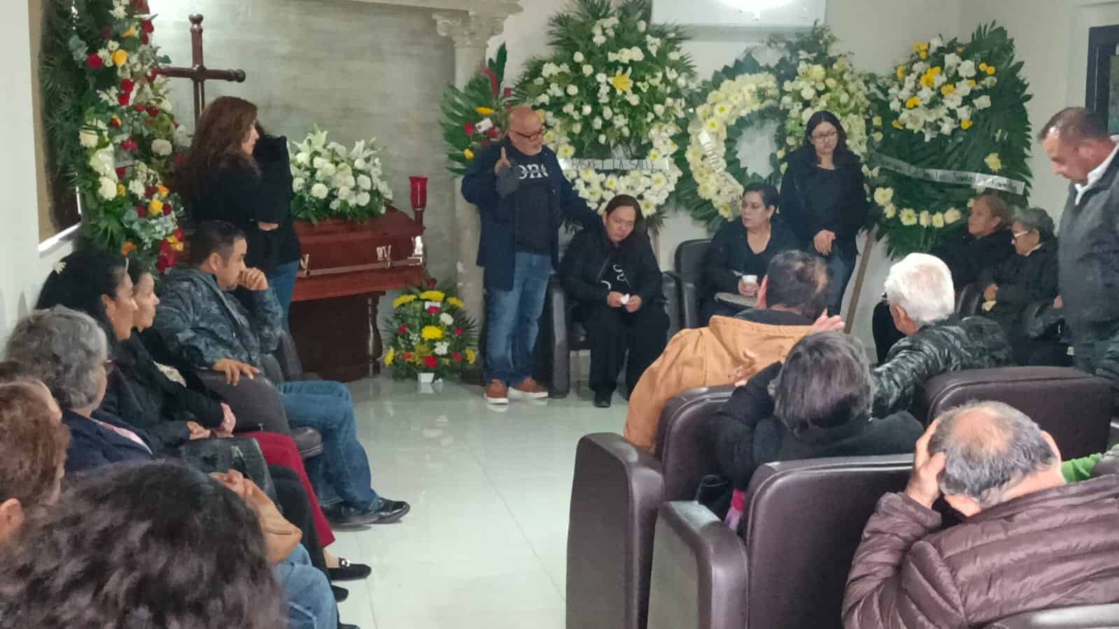 Hijo de Melchor Flores honra la memoria de su padre