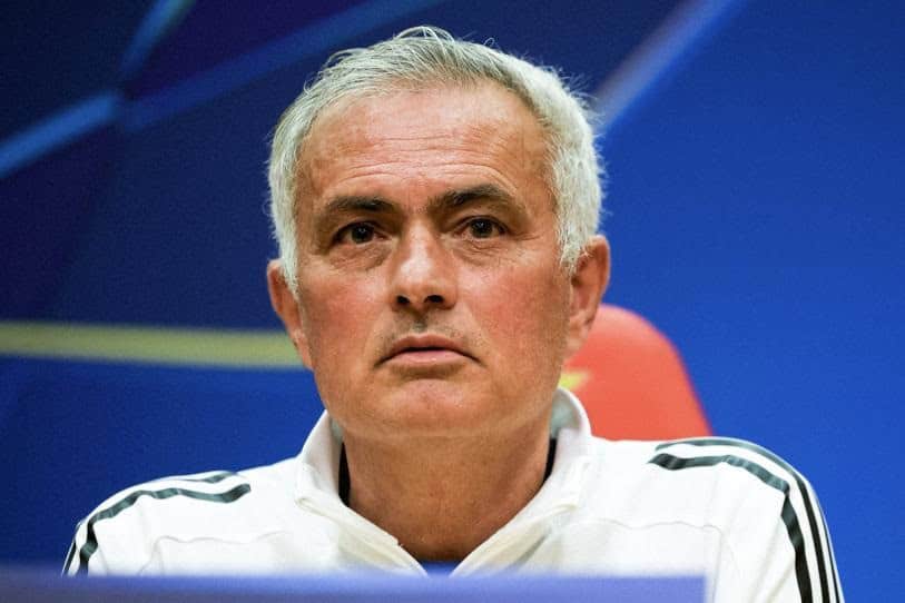 Mourinho genera incertidumbre sobre su futuro en Benfica