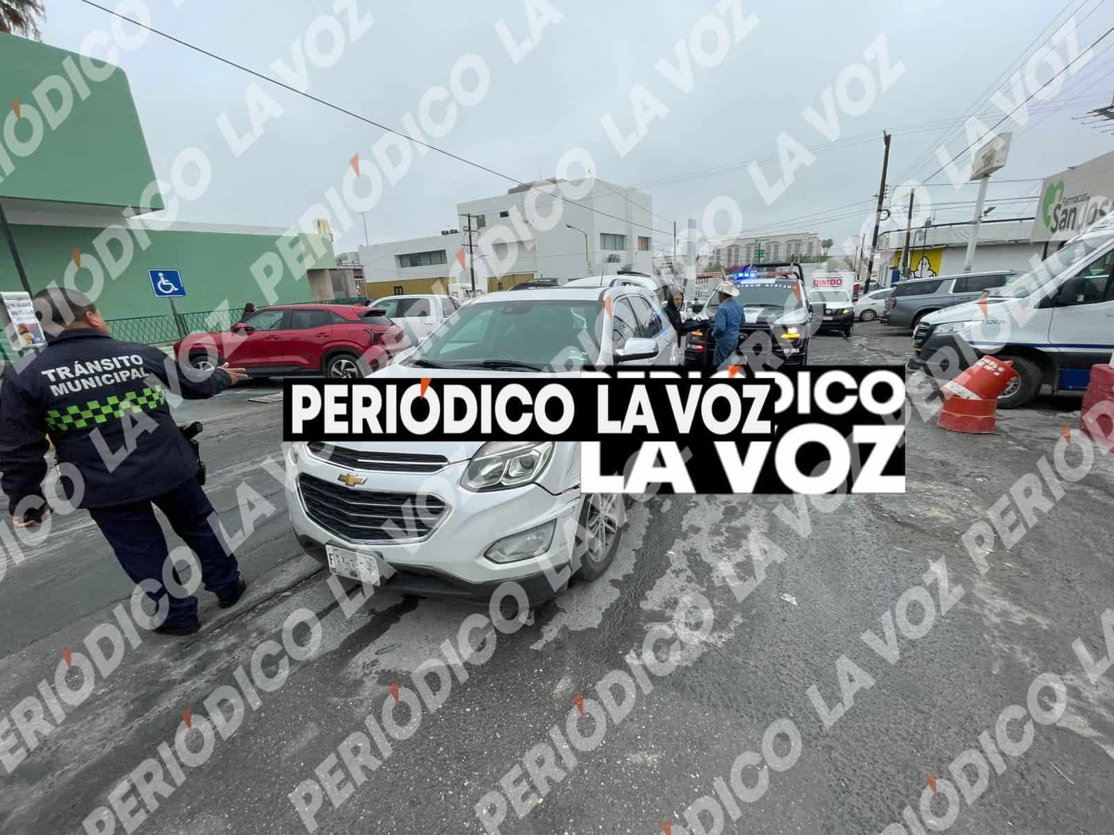 Choque entre camionetas en Monclova genera tensi&oacute;n