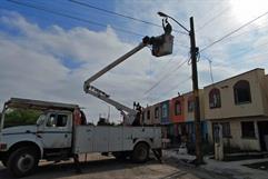 Múzquiz fortalece el alumbrado público en la colonia misiones I