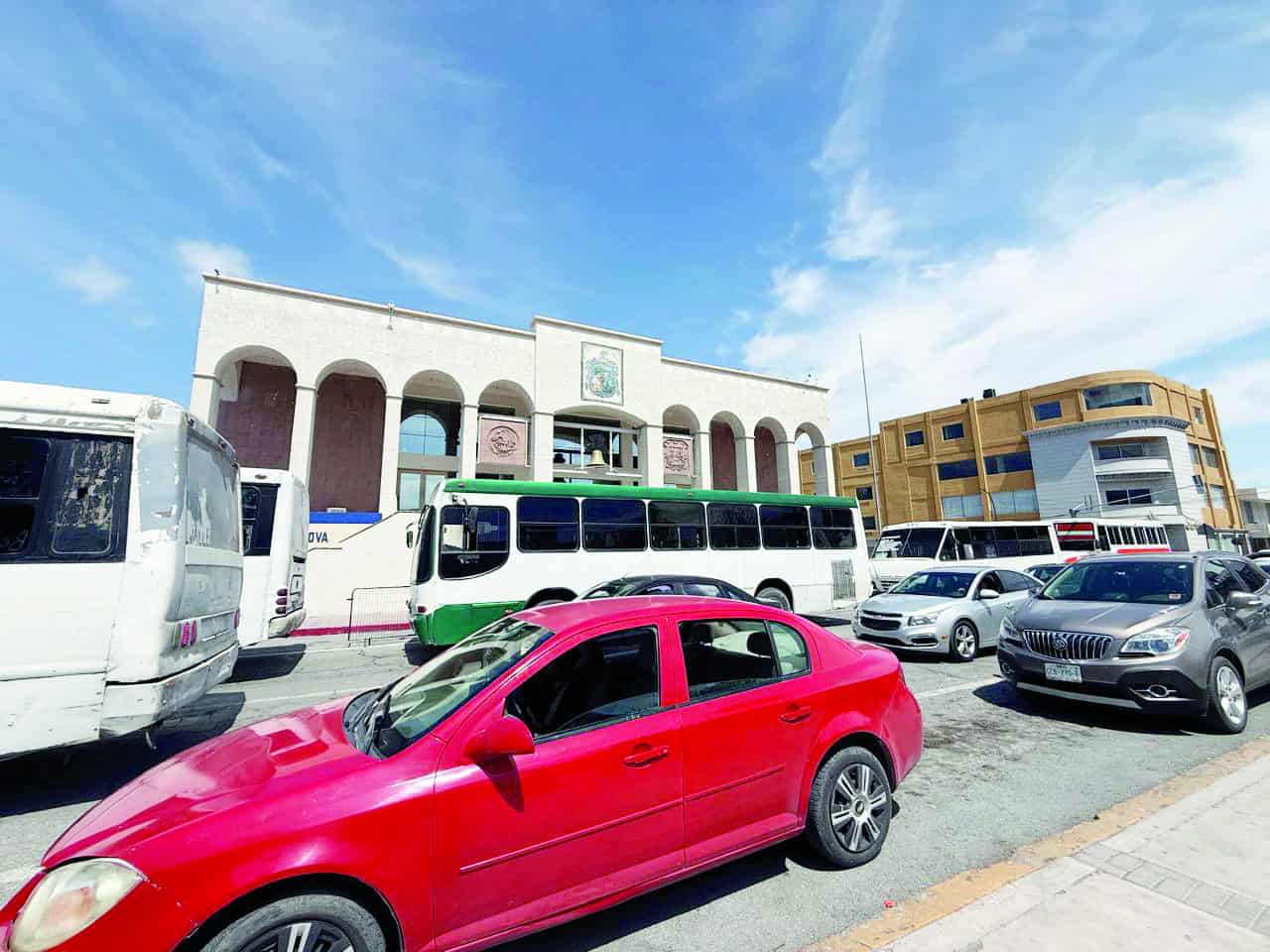 Concesionarios de transporte p&uacute;blico denuncian crisis econ&oacute;mica en Zapata-Borja