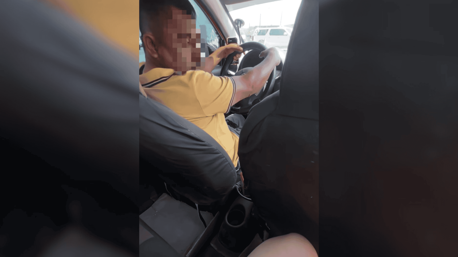 Despiden a taxista tras denuncia de acoso; concesionario asegura "cero tolerancia"
