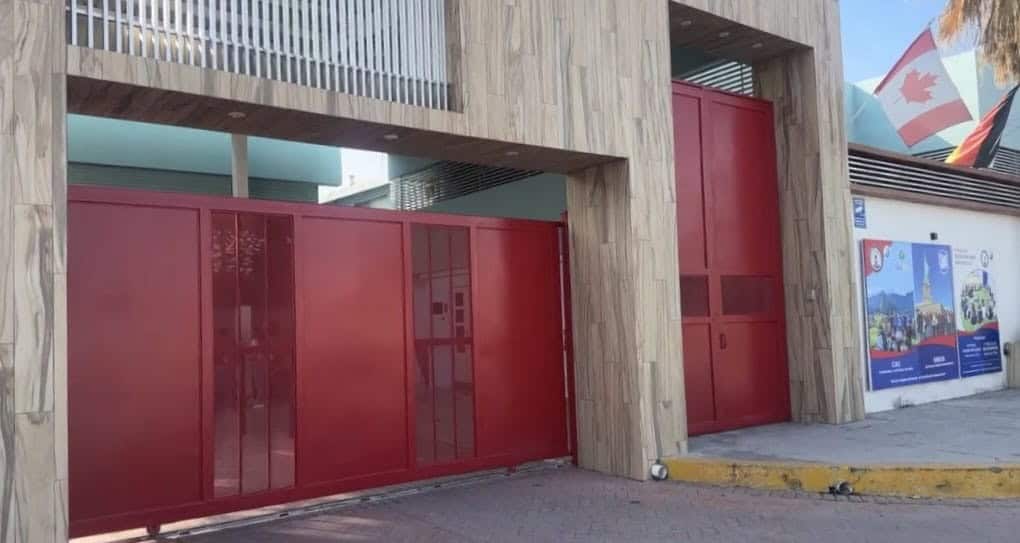 Protocolo de seguridad se activa por falsa alarma en colegio Mar&iacute;a Montessori