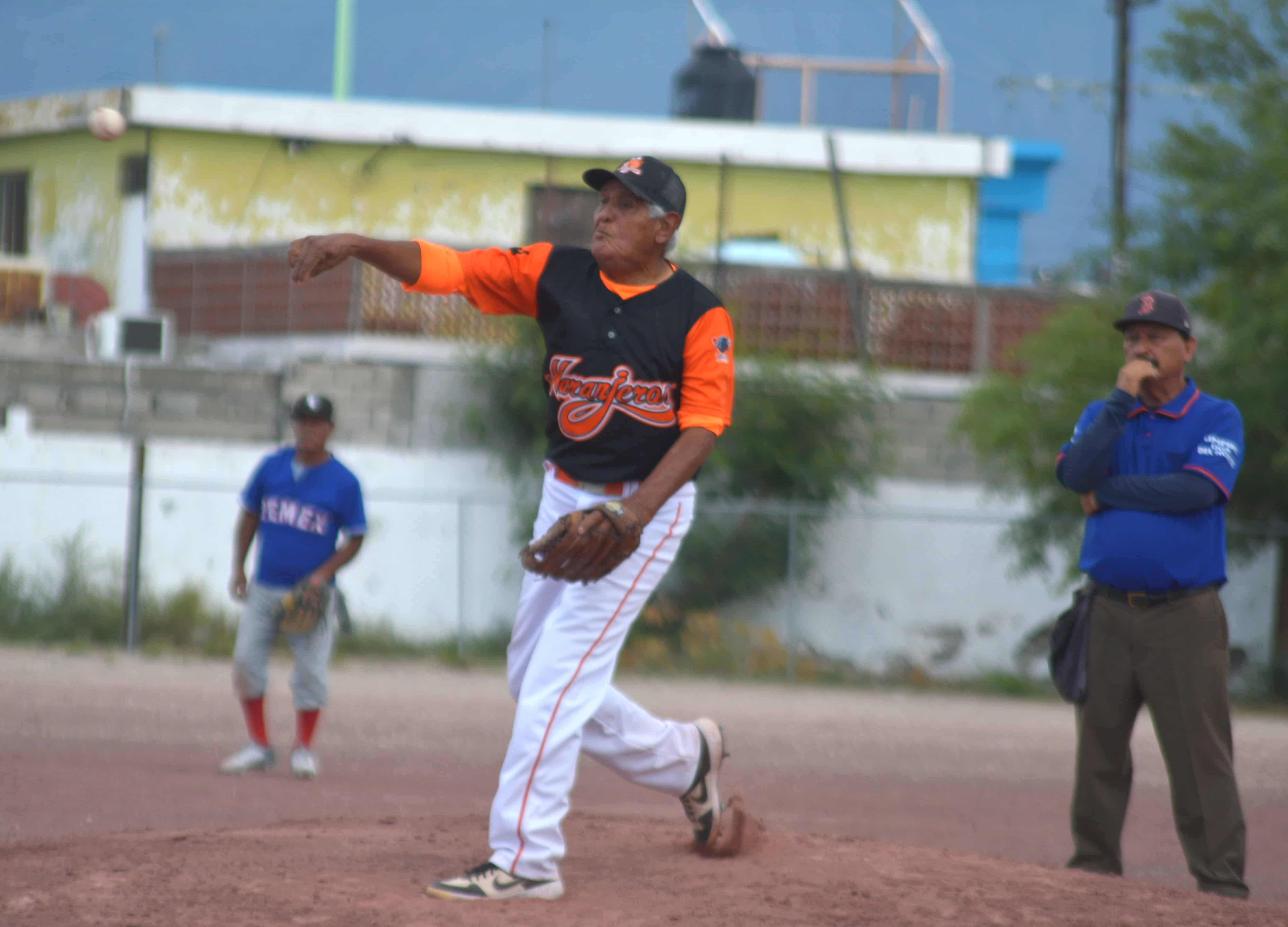 Naranjeros vencen a Rojos en Bellavista: Contreras brilla