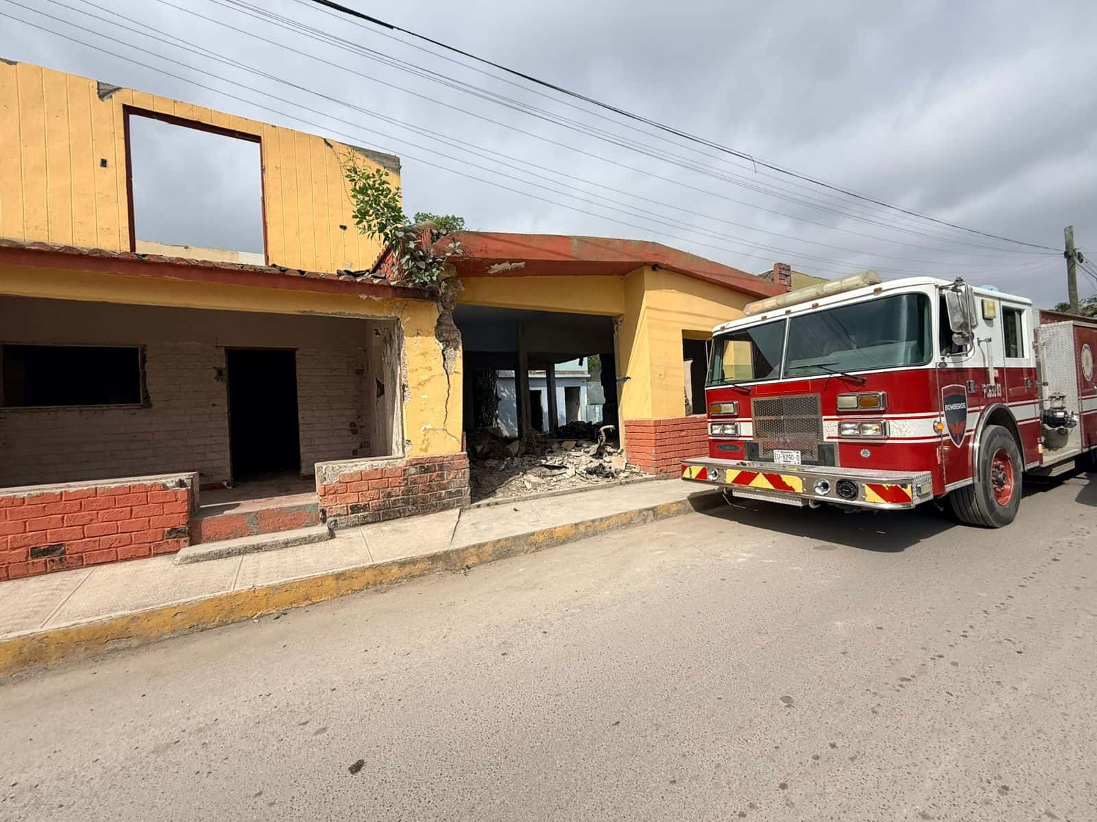Conato de incendio en inmueble moviliza a bomberos en M&uacute;zquiz