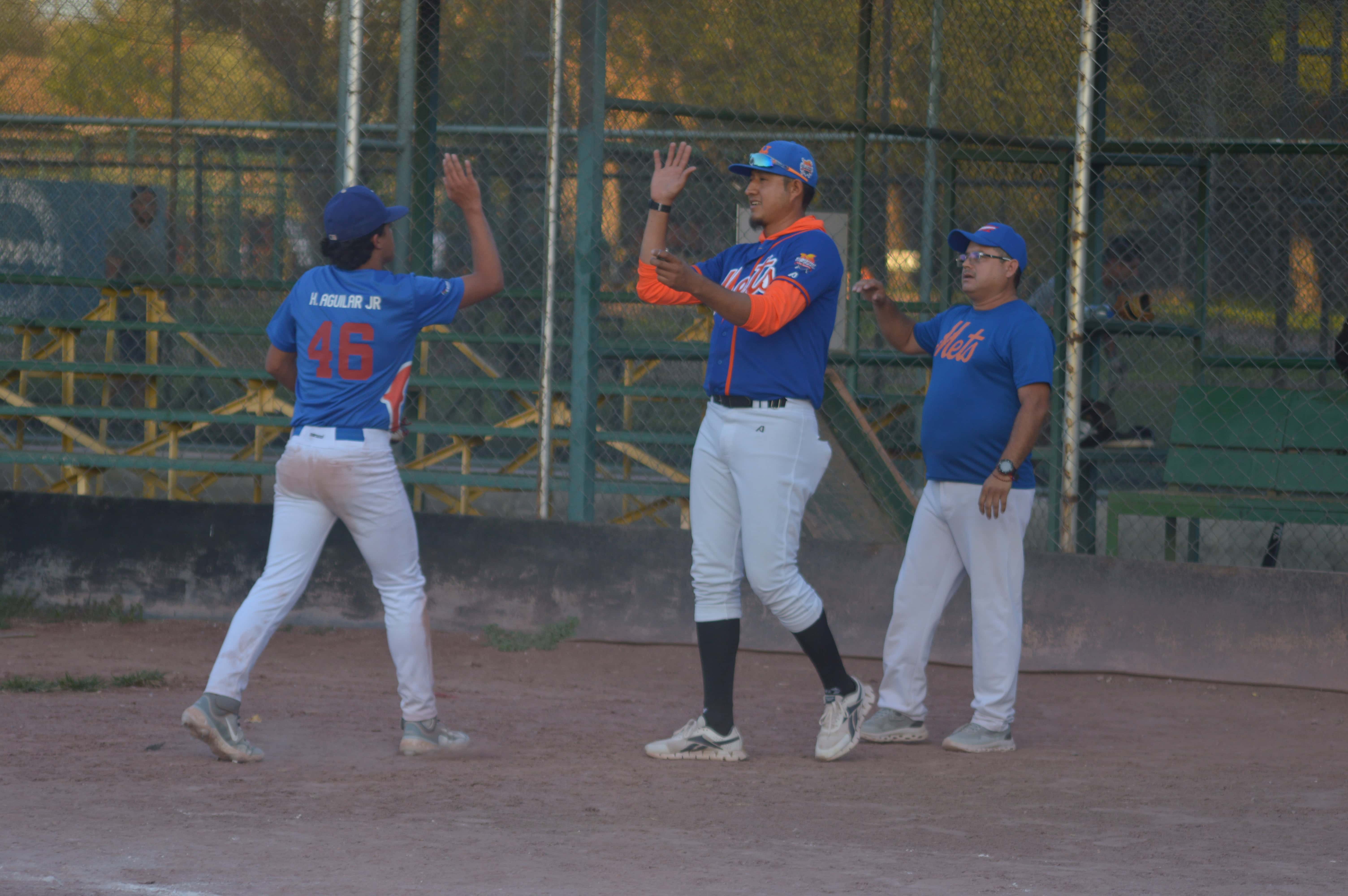 Mets lideran la Liga de B&eacute;isbol Furiazul rumbo a la postemporada