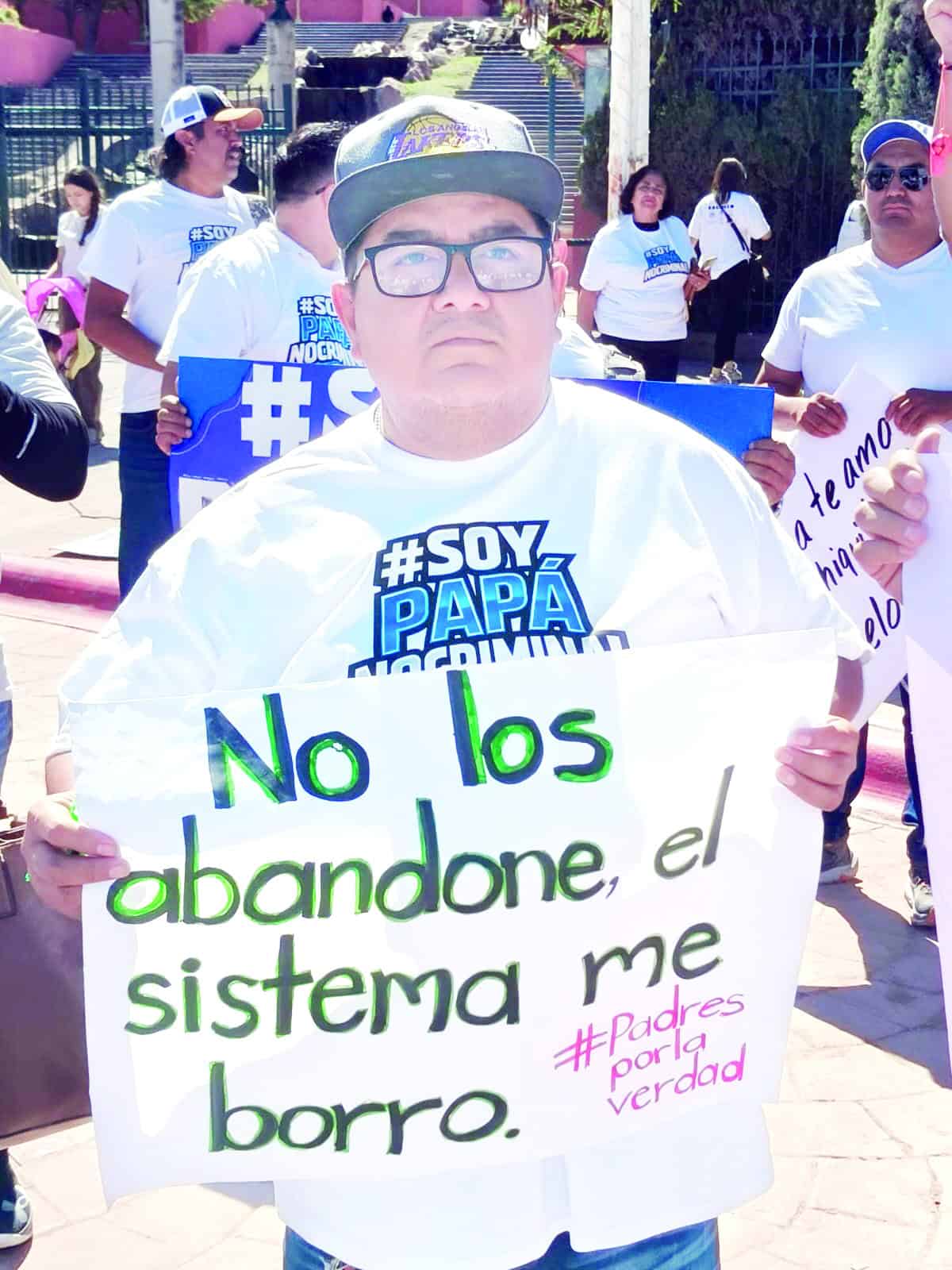 Soy Pap&aacute; No Criminal marcha en Saltillo por derechos de Padres Obstruidos