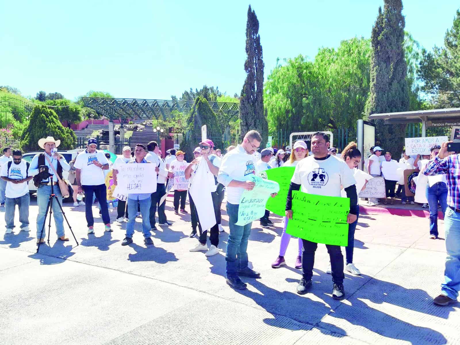 Soy Pap&aacute; No Criminal marcha en Saltillo por derechos de Padres Obstruidos