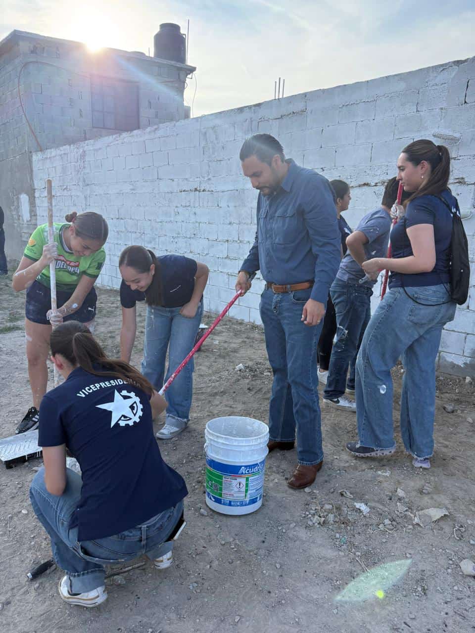 Carlos Villarreal encabeza jornada de rehabilitaci&oacute;n en Las Misiones