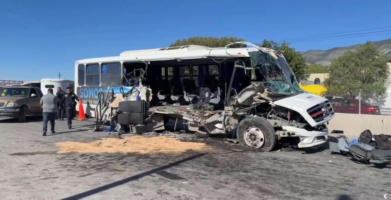 Choque de transporte de personal en la Saltillo-Zacatecas deja m&uacute;ltiples lesionados