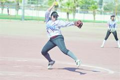 Cecilia Córdova y Naomi García llevan a Juniors a la victoria: 3-1 sobre Queens