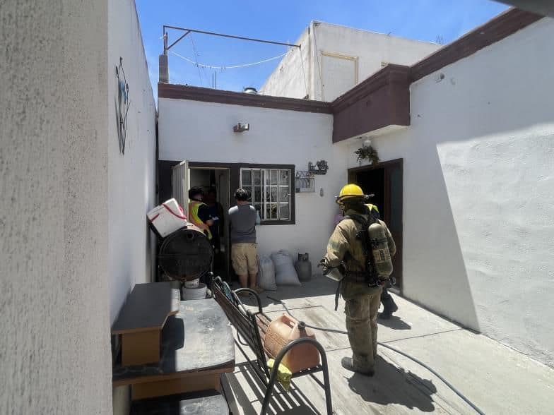 Explosi&oacute;n en hogar de Saltillo genera alarma entre vecinos