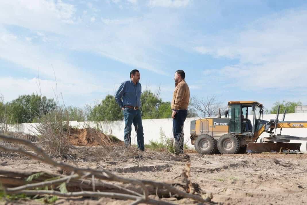 Fortalece Carlos espacios p&uacute;blicos