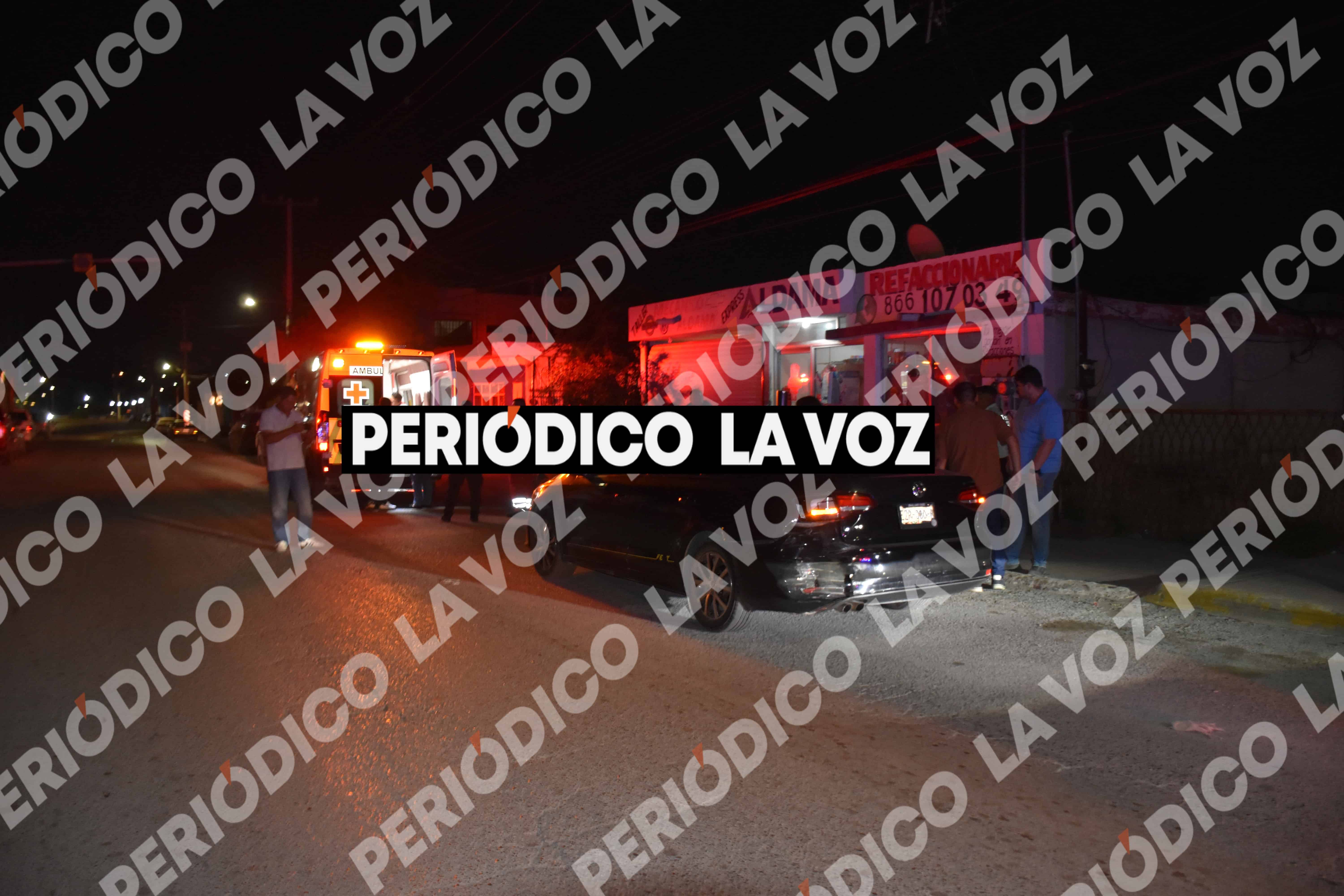 Mujer sufre choque en Monclova resultando en da&ntilde;os materiales y molestias f&iacute;sicas