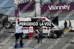 Accidente en Monclova: conductora se pasa la luz roja y provoca choque