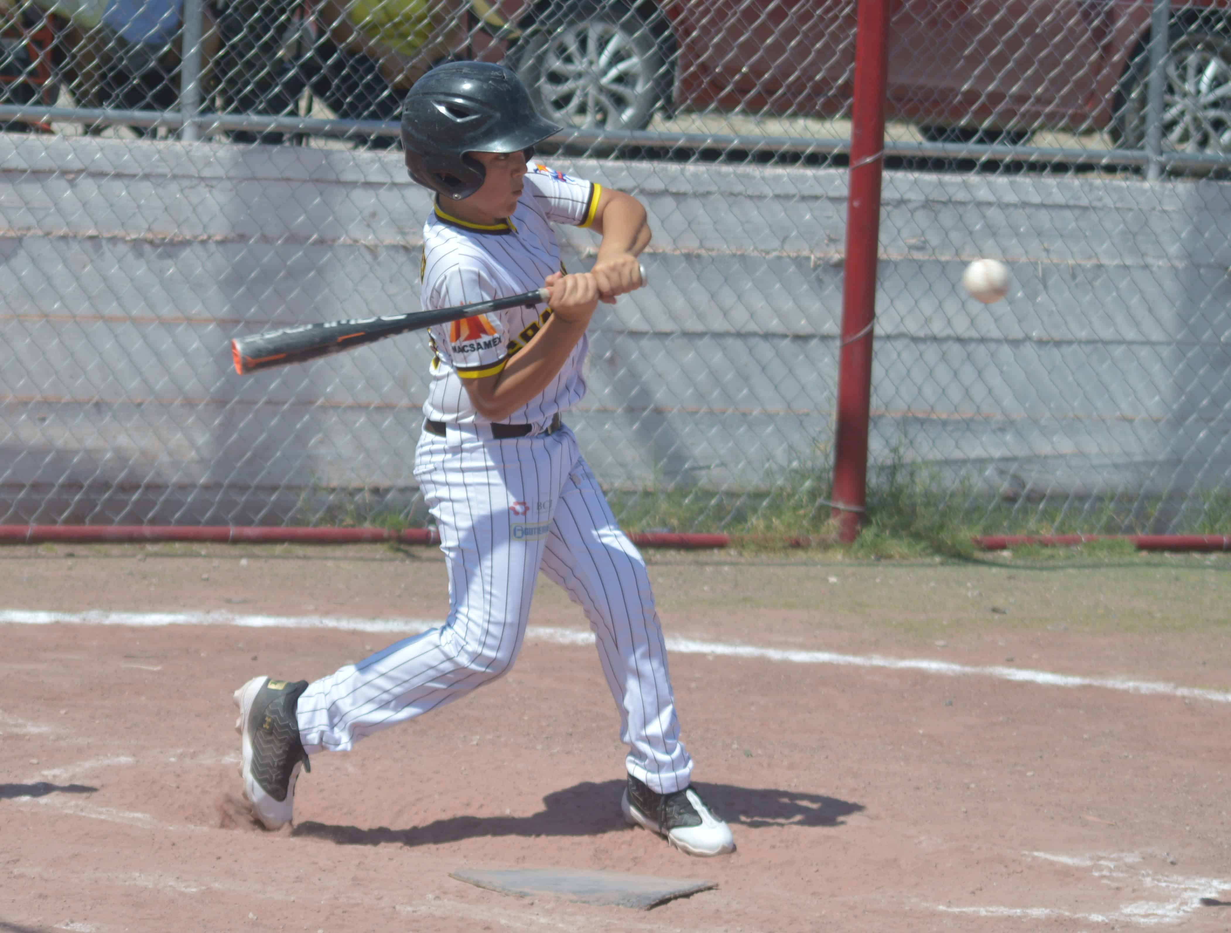 Padres logran victoria sobre Dodgers en emocionante partido: Uriel Rebolloza brilla