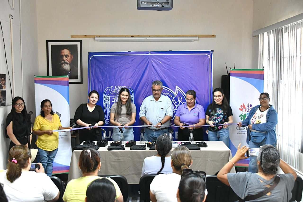 V&iacute;ctor Leija promueve capacitaci&oacute;n en corte de cabello en Cuatro Ci&eacute;negas