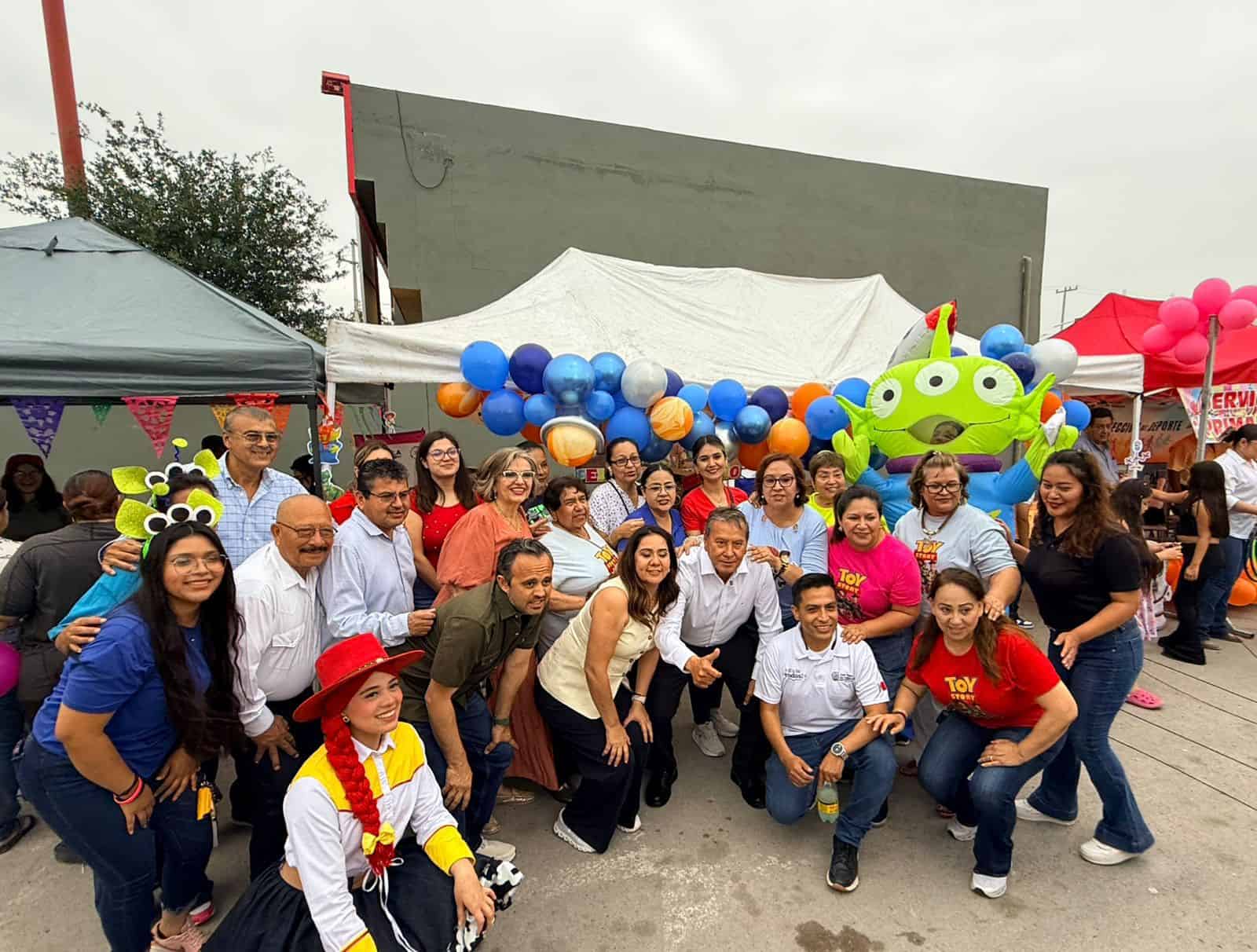 Ayuntamiento y DIF de San Juan de Sabinas realizan gran celebraci&oacute;n del D&iacute;a del Ni&ntilde;o