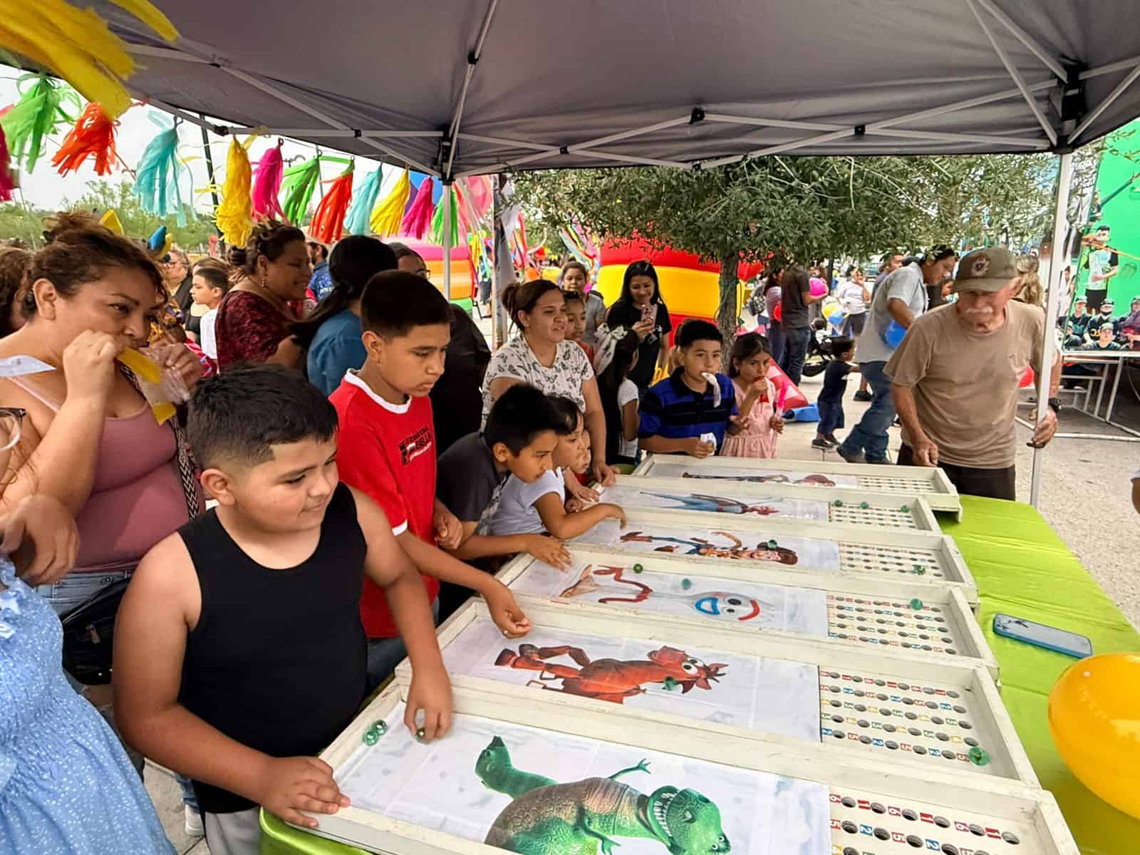Ayuntamiento y DIF de San Juan de Sabinas realizan gran celebraci&oacute;n del D&iacute;a del Ni&ntilde;o