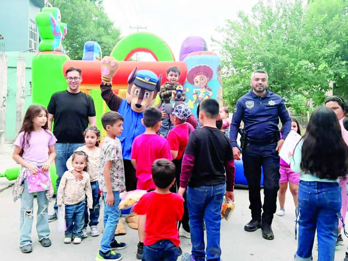 Hugo Valero entrega juguetes a ni&ntilde;os en San Buenaventura