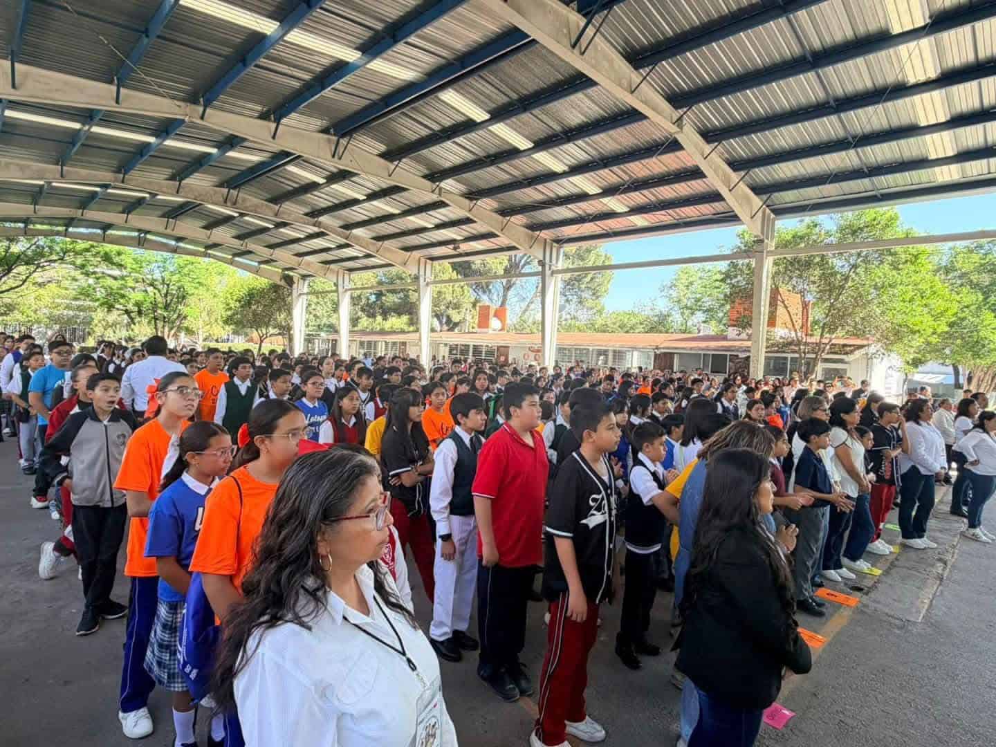 Coahuila reanuda actividades escolares con 500 mil alumnos en las aulas