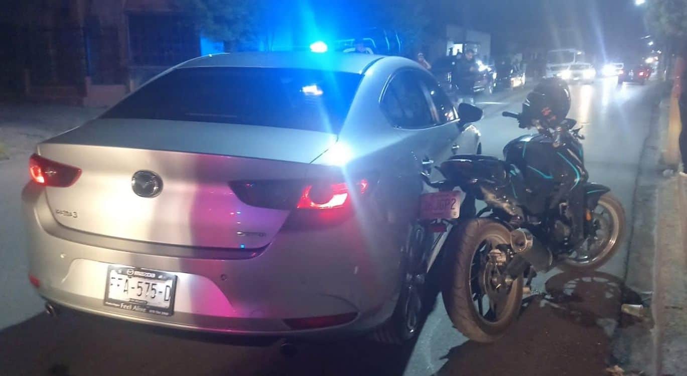 Motociclista causa accidente en Nueva Rosita sin heridos