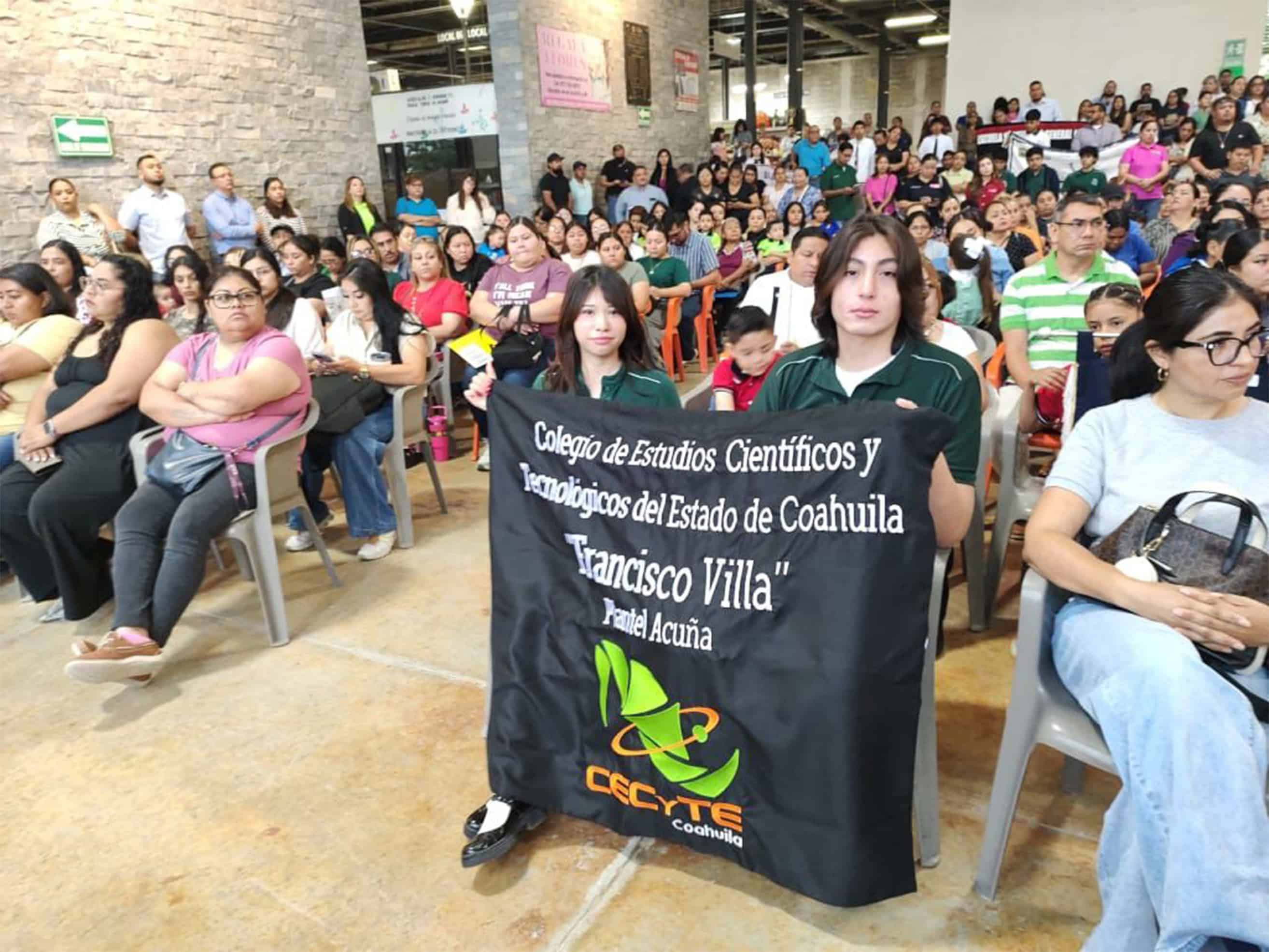 Entregan apoyos de "La Escuela es Nuestra" a 60 planteles de la regi&oacute;n norte de Coahuila