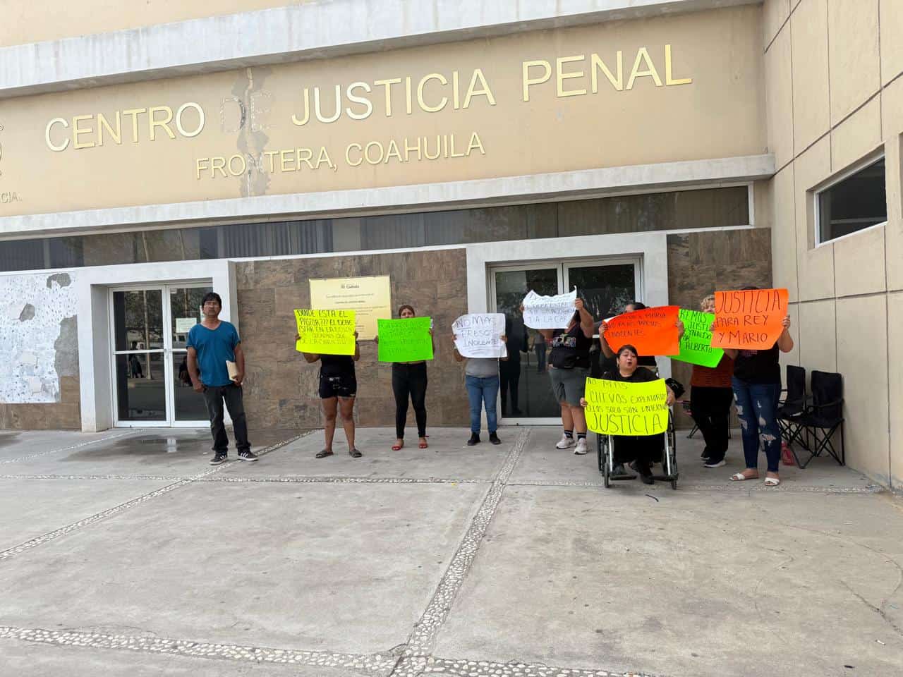 Familia de Reynaldo denuncia injusticia tras caso de Manuel Neftal&iacute; Lira