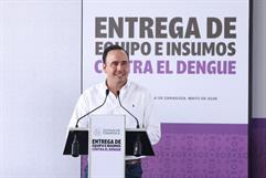Manolo Jiménez entrega insumos para combatir el dengue en Coahuila