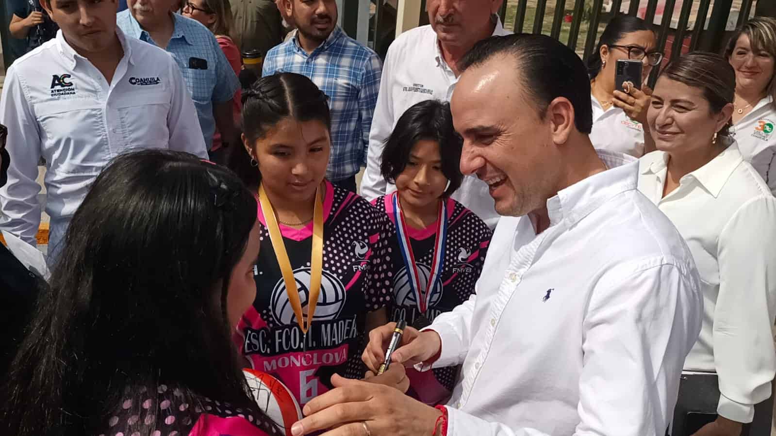 Gobernador Manolo Jim&eacute;nez Salinas defiende soberan&iacute;a ante intervenci&oacute;n en M&eacute;xico