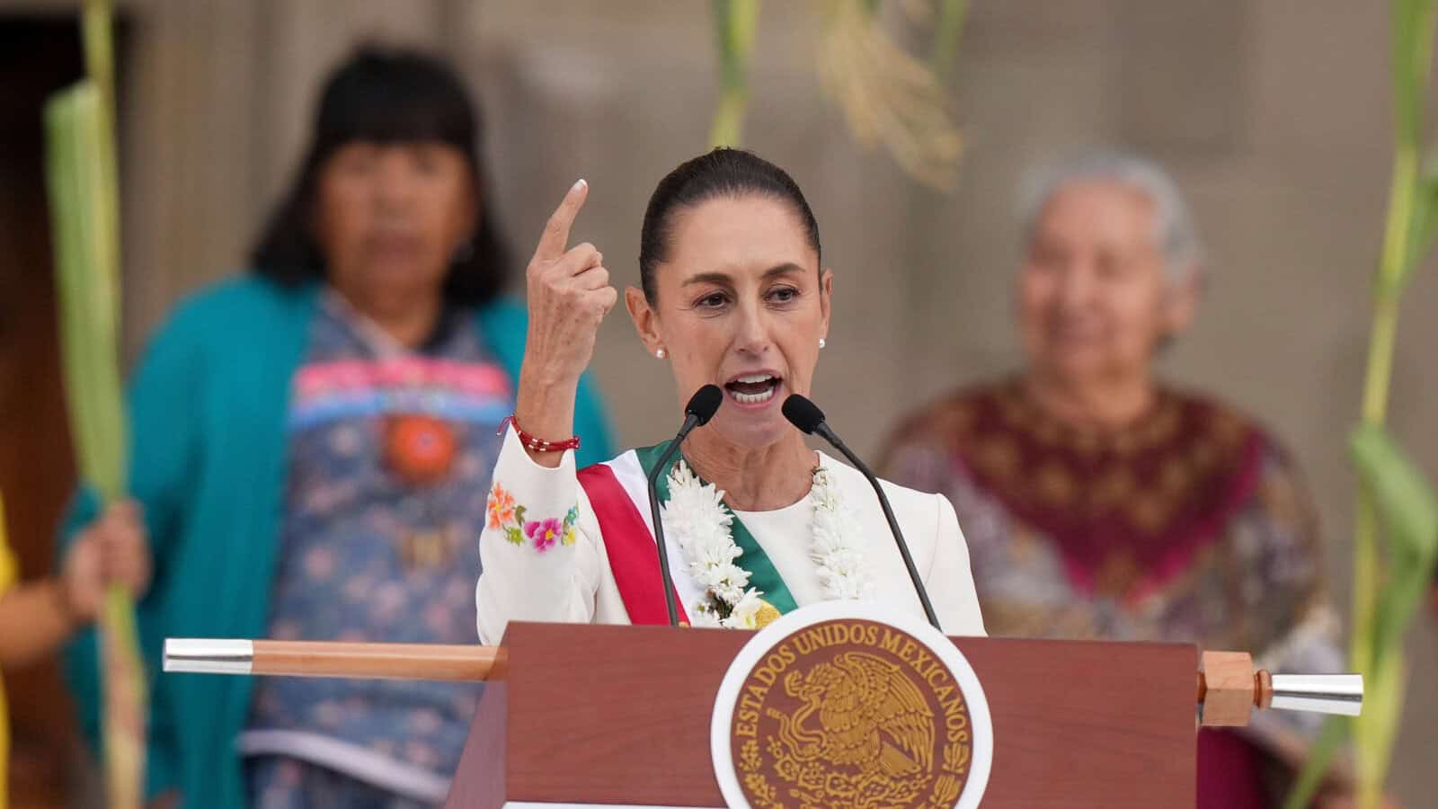 Claudia Sheinbaum defiende consulados mexicanos ante acusaciones de Trump