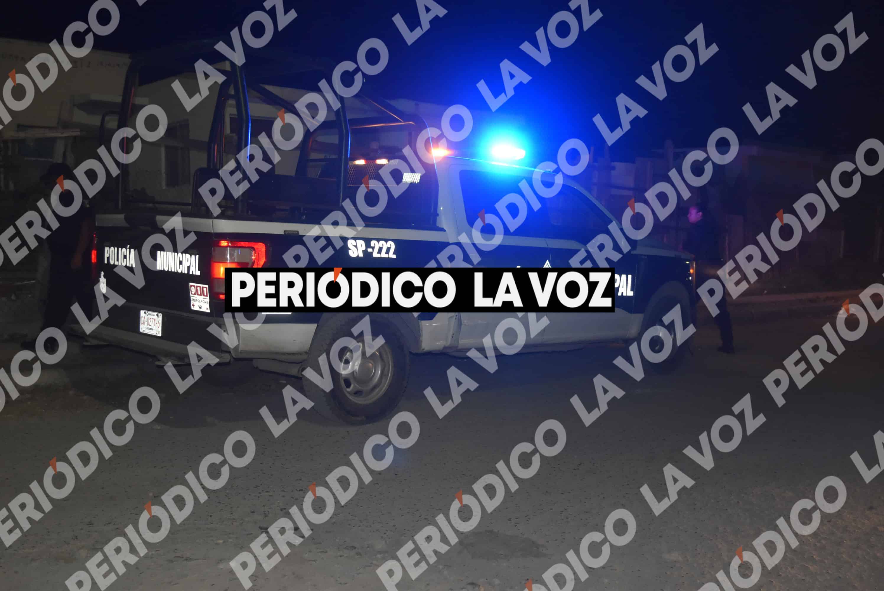 Movilizaci&oacute;n policiaca tras ri&ntilde;a en colonia Monclova 400